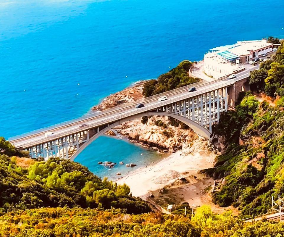 Villa La Lanterna sul mare Livorno Esterno foto