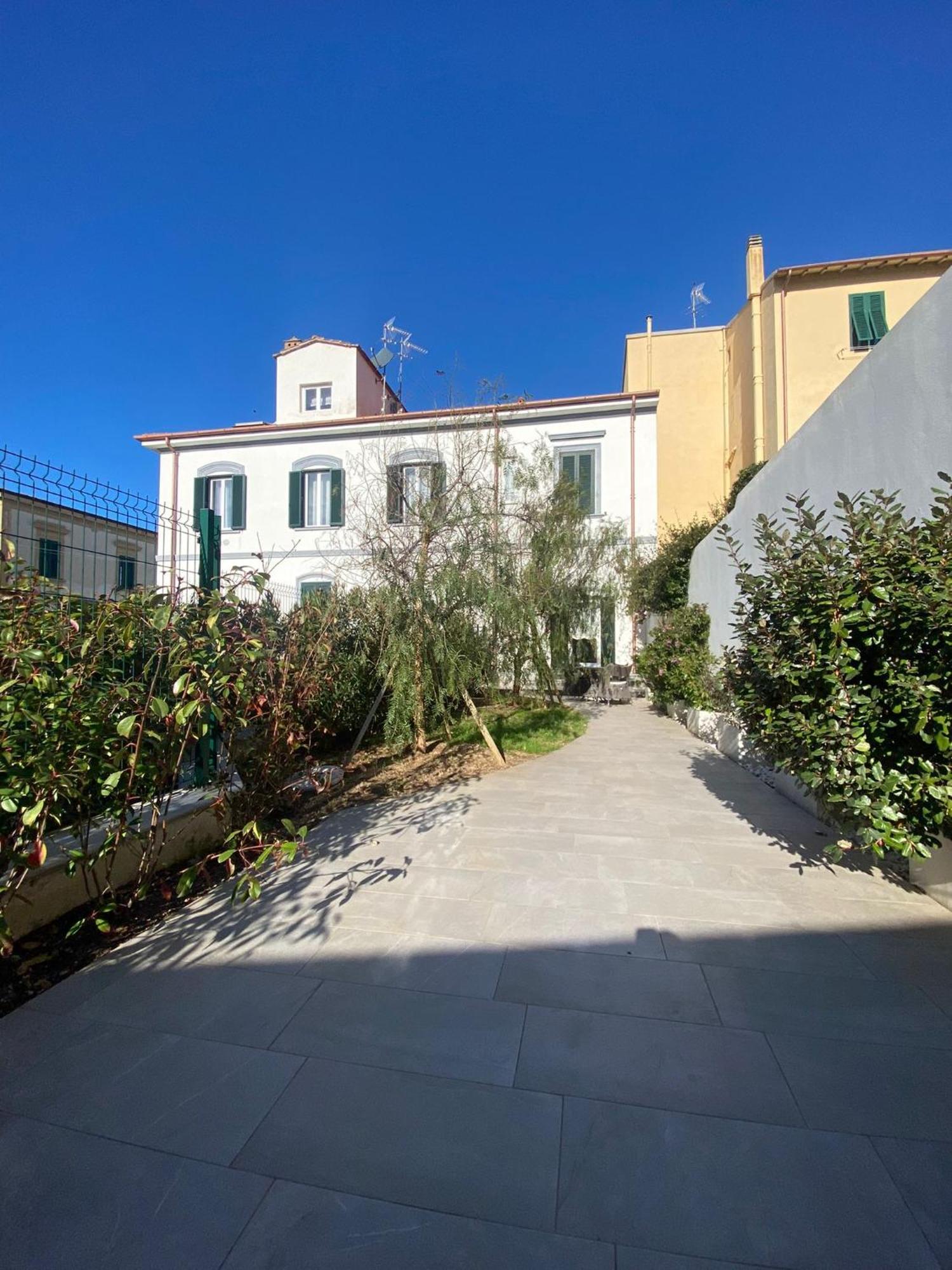 Villa La Lanterna sul mare Livorno Esterno foto
